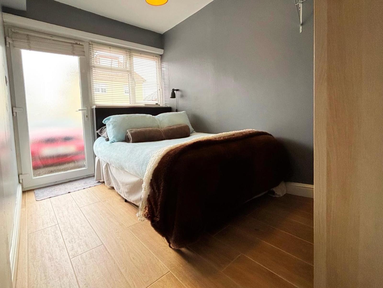 Shirley Apartments: Cozy Studio Near City Centre & Redbridge Station Southampton Exterior photo